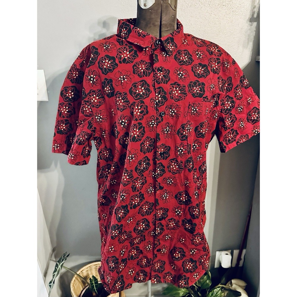 BP Nordstrom Mens Red Floral Short Sleeve Button Down Shirt Medium‎ XX7502